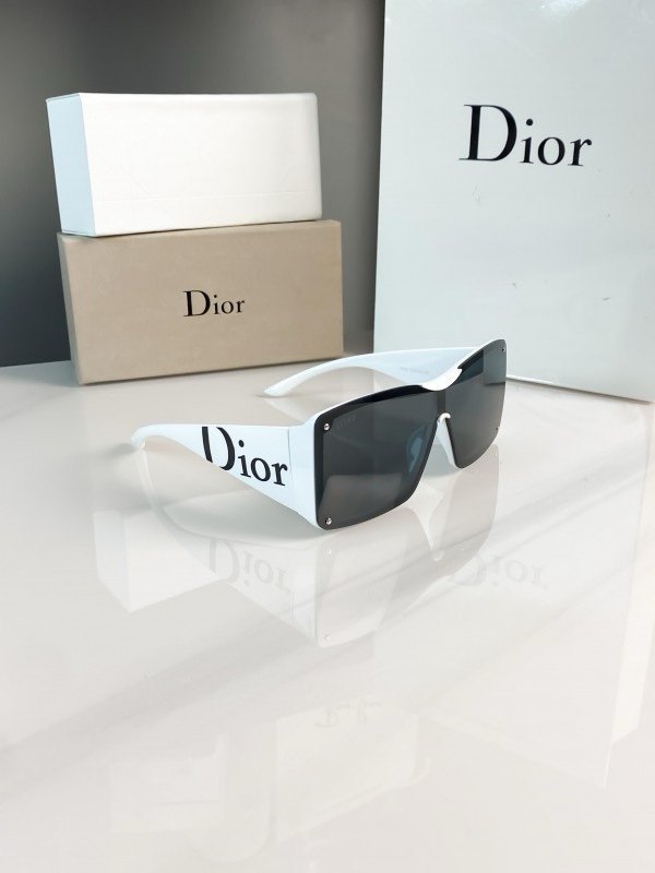 Dior White 7812