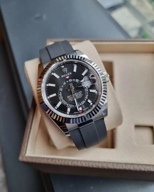 ROLEX OYSTER PERPETUAL SKY DWELLER - Image 2